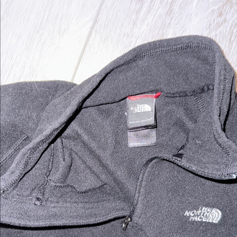 The North Face Black Fleece quarter-zip women’s medium - Picture 4 of 5